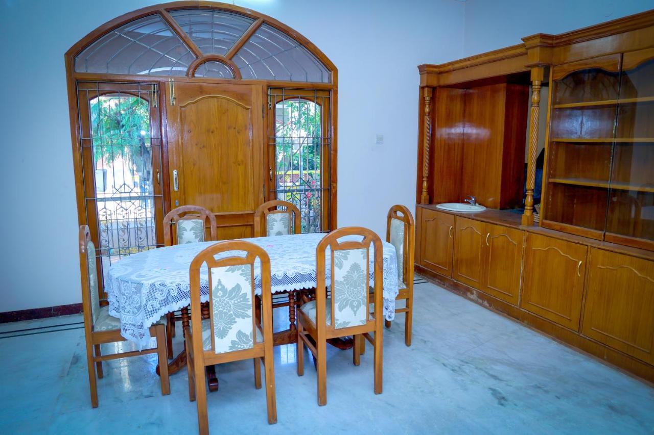 Divine Luxury Villa 蒂鲁帕蒂 外观 照片